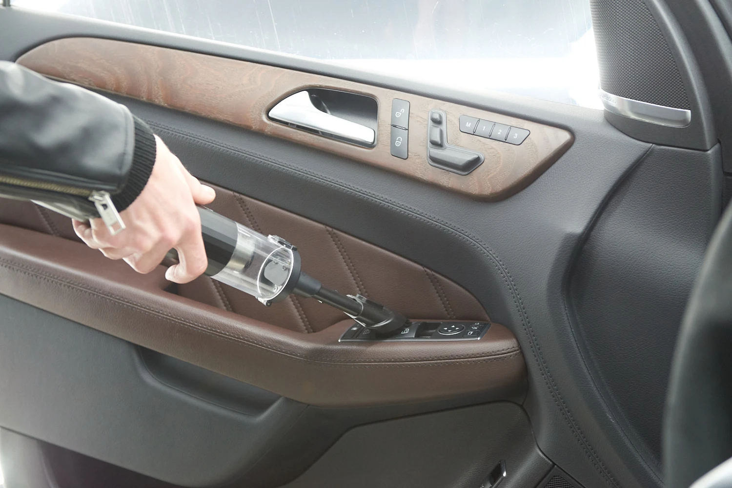 cordless handheld vacuum for GMC Acadia